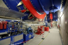 04-Turbinova-chodba-elektrarny